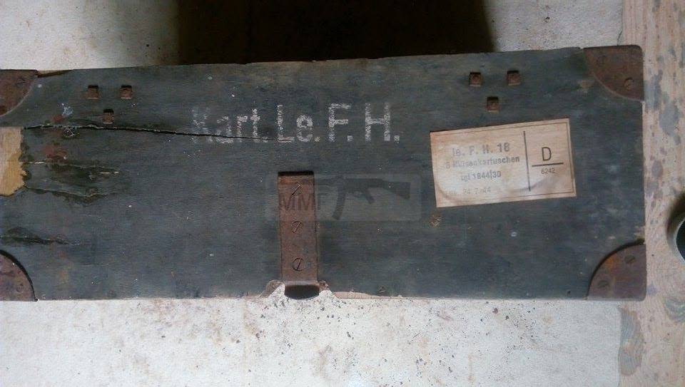 1016 - ящик для гильз l.F.H.18 (ou 16) 10 cm