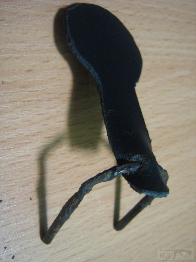 11881