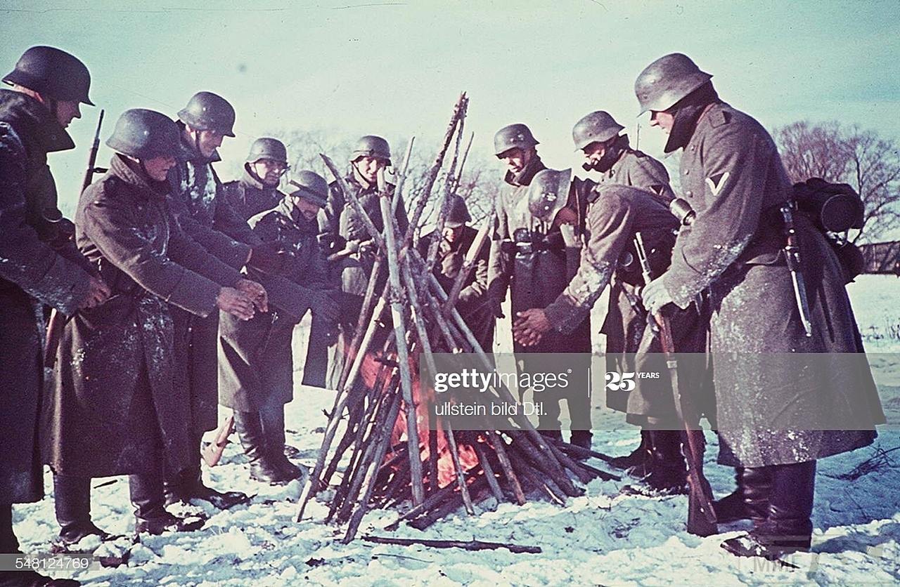 112004 - Военное фото 1941-1945 г.г. Восточный фронт.