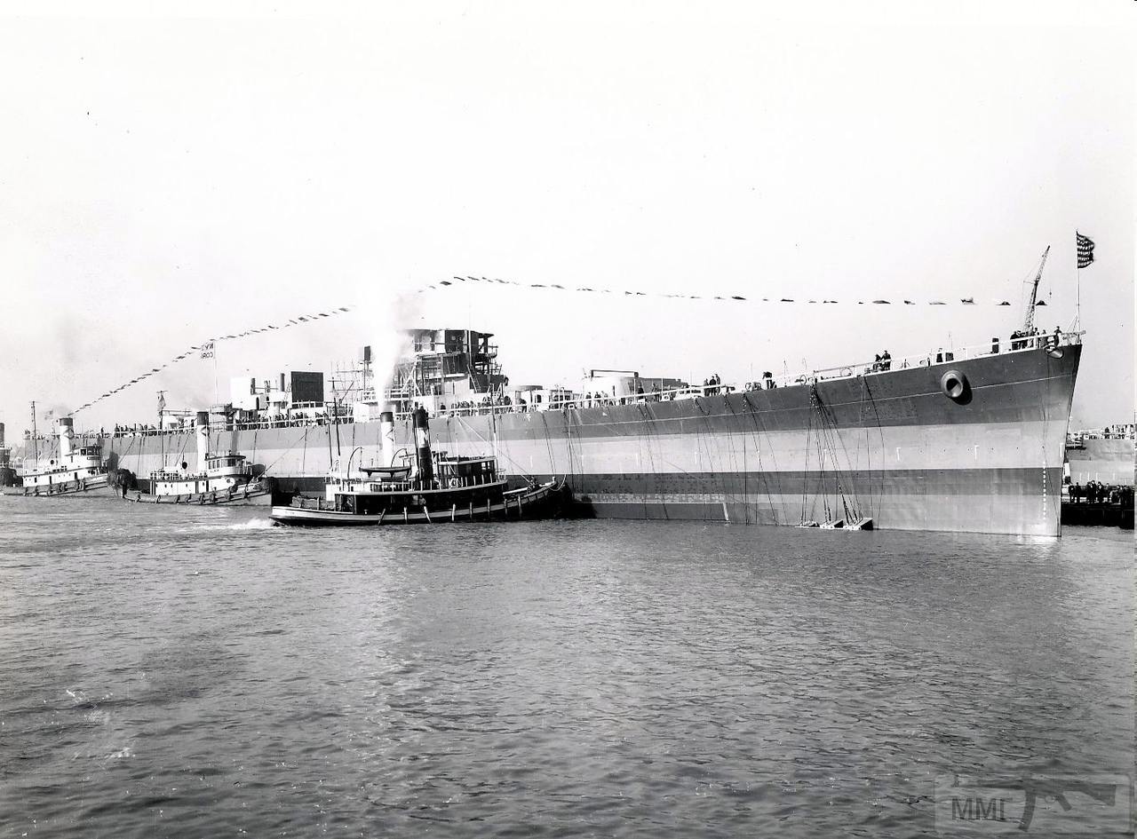 112083 - USS Columbia (CL-56)