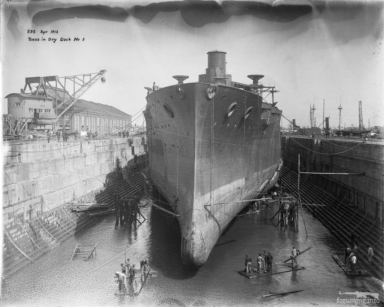 113604 - USS Texas (BB-35) в доке во время постройки, 1913 г.