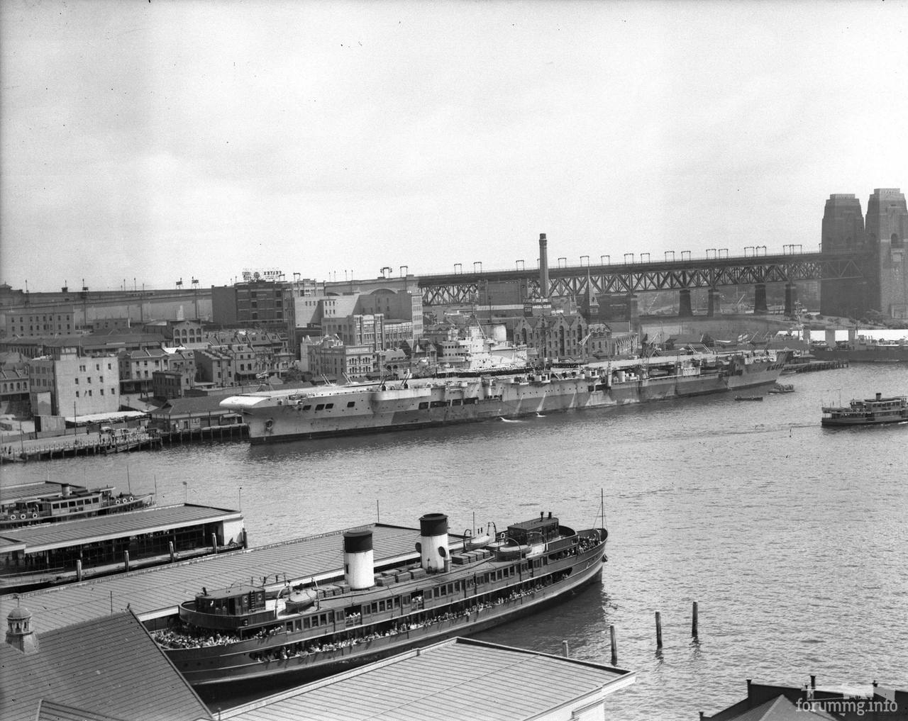 118217 - Авианосец HMS Formidable в Сиднее, октябрь 1945 г.