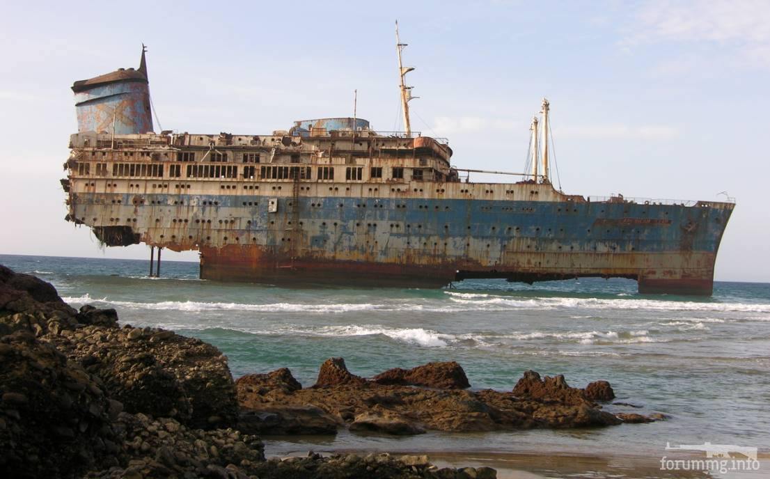 124057 - Shipwreck / Как умирают корабли.....