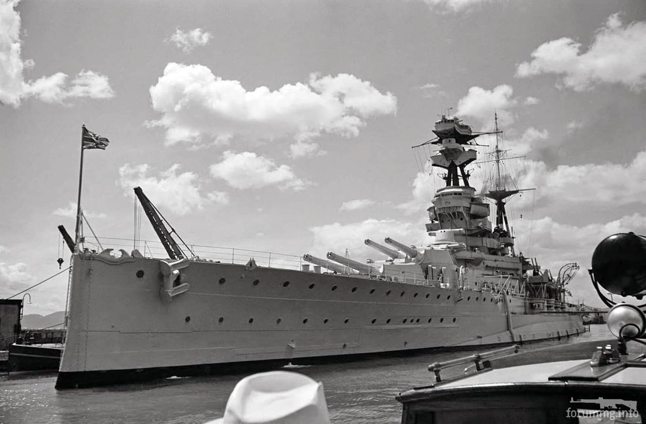 124973 - Линкор HMS Ramillies в Гибралтаре, 26 мая 1939 г.