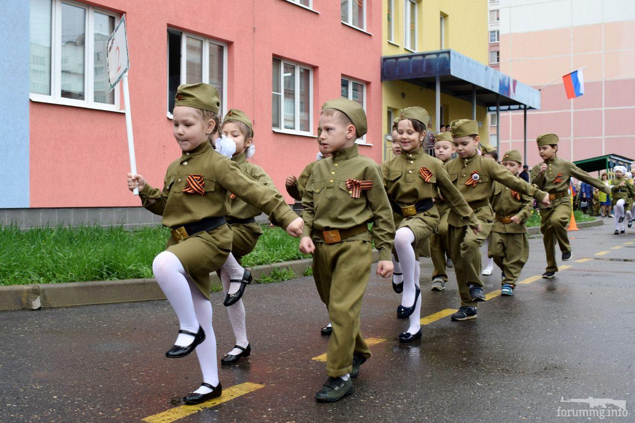 Армейский сад. Дети в военной форме. Военная форма для детского сада. Военный детский сад. Дети в военной форме в детском саду.