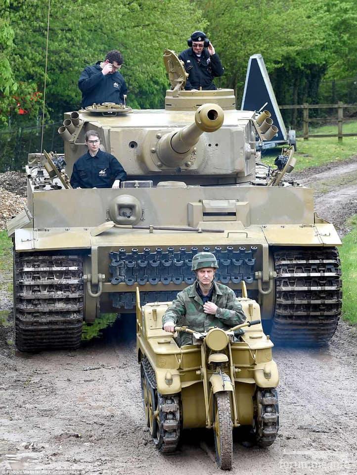 137189 - Achtung Panzer!