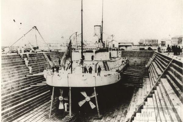 13797 - HMVS Cerberus в доке, 1874