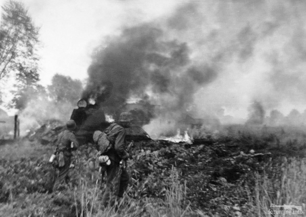 140074 - Военное фото 1941-1945 г.г. Восточный фронт.