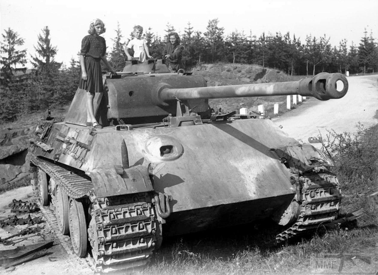 14047 - Pz. Kpfw. V Ausf. G Panther, брошенный у чешского города Číměř, 1945 г.