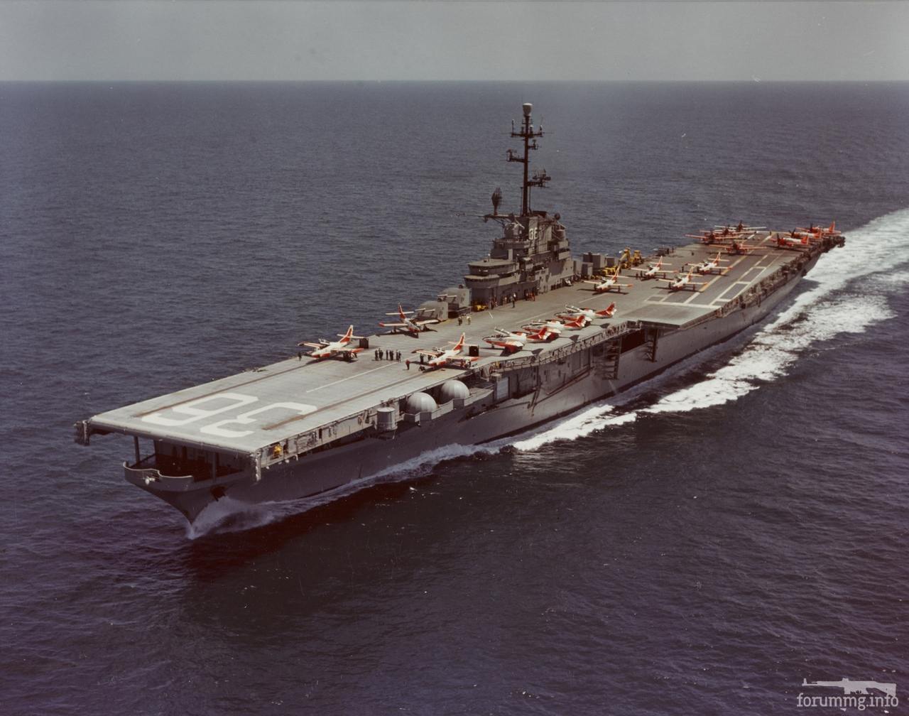 140774 - USS Antietam (CV-36), 19 апреля 1961 г.
