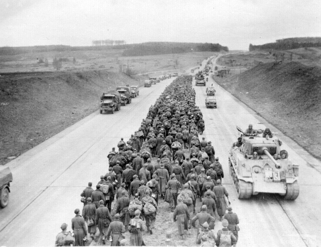 144217 - Военное фото 1939-1945 г.г. Западный фронт и Африка.