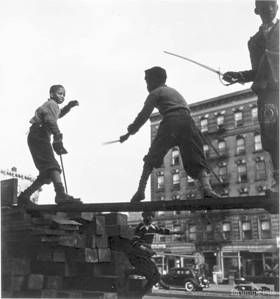 219227
