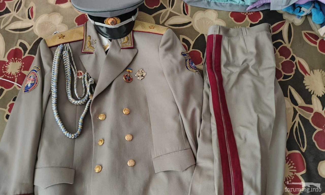 158740 - подскажите с кителем .