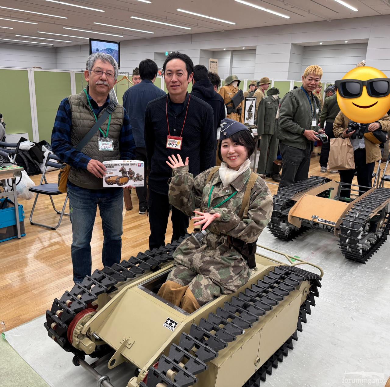 166417 - Феминизация войны