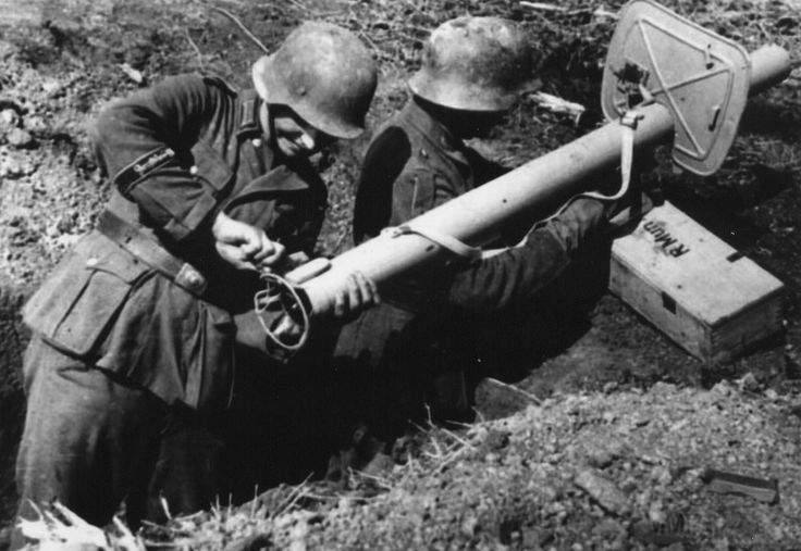 1677 - Реактивный противотанковый гранатомет RPzB.43 Ofenrohr Офенрор / RPzB.54 Panzerschreck Панцершрек