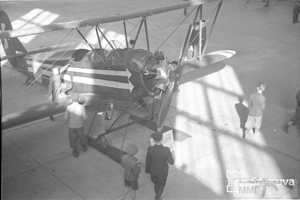 17035 - У-2 с/н 11429. Захвачен 19 февраля 1940 г. Фото сделано 27 сентября 1941 г. в Хельсинки на выставке трофеев.
Приземлился 19.12.1939 г в Толваяр-ви (экипаж, по-видимому, скрылся).Этот самолет сейчас выставлен в музее финских ВВС в Тиккакоски (аэропорт Ювяскюля).