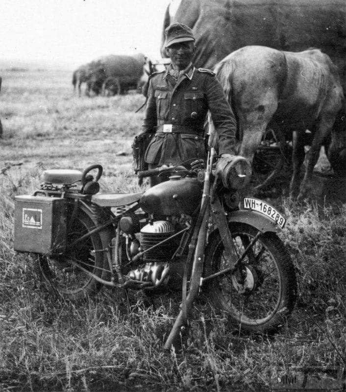 22596 - Военное фото 1941-1945 г.г. Восточный фронт.