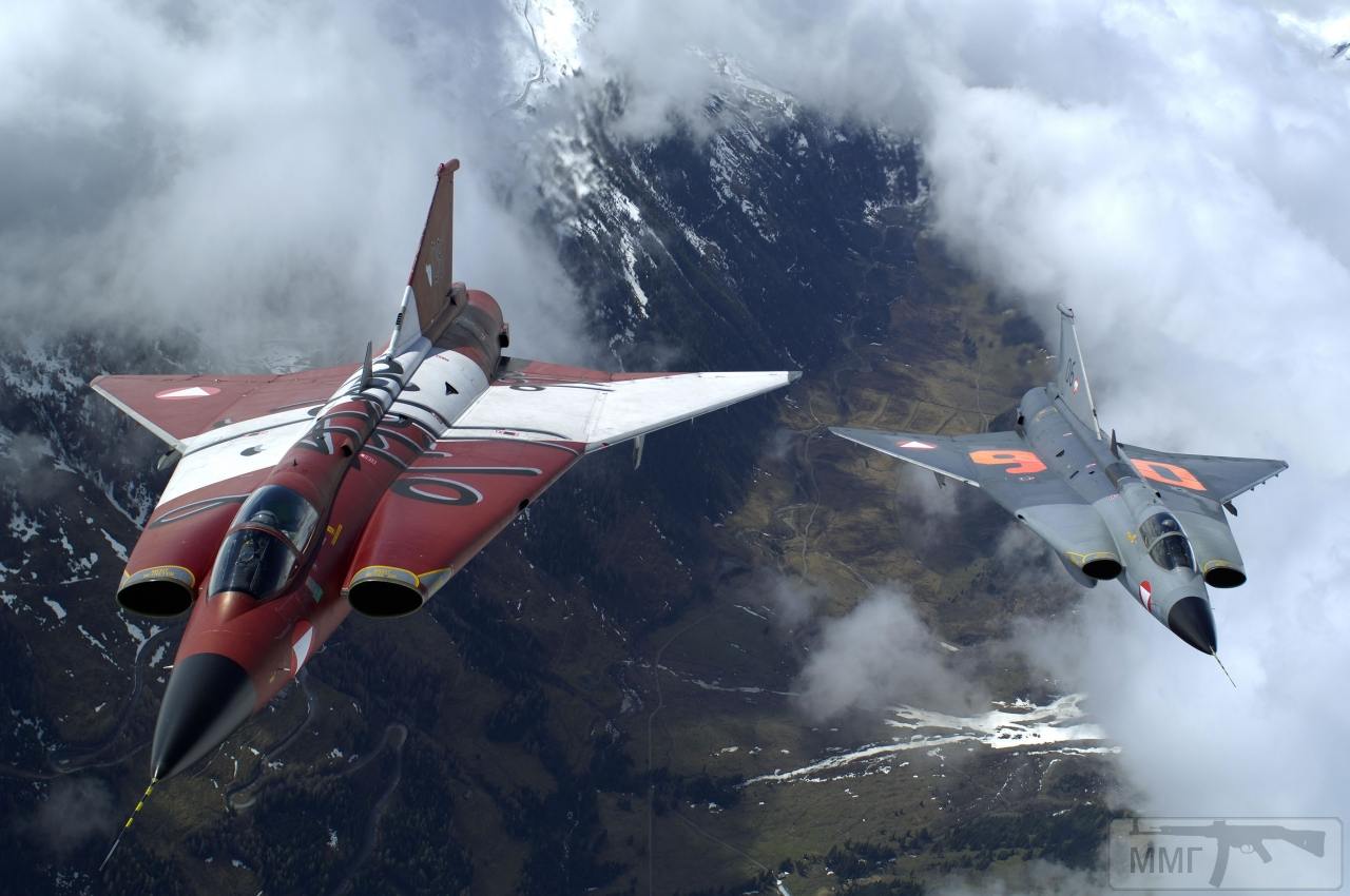 28739 - Австрийские Saab 35 Draken над Альпами