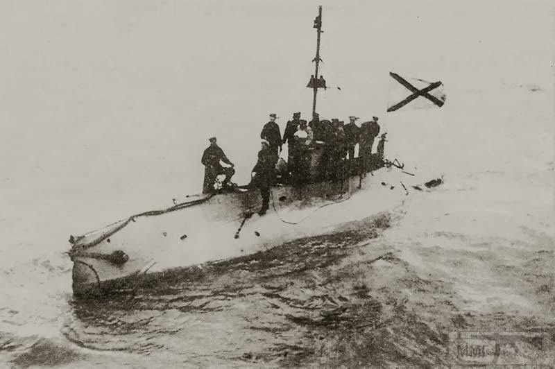 31075 - Подводные лодки того времени.
