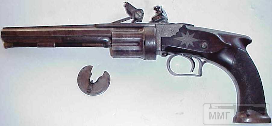 32657 - Кремневый револьвер Коллиера (Collier Flintlock Revolver).