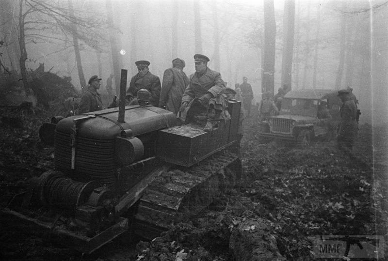 33743 - Военное фото 1941-1945 г.г. Восточный фронт.