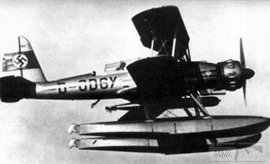 34090 - Торпедоносец-разведчик Arado Ar 95.