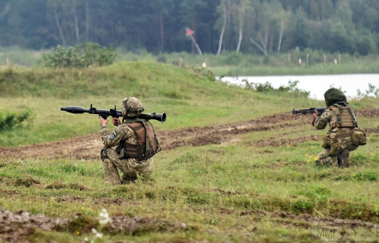 34865 - Реалії ЗС України: позитивні та негативні нюанси.