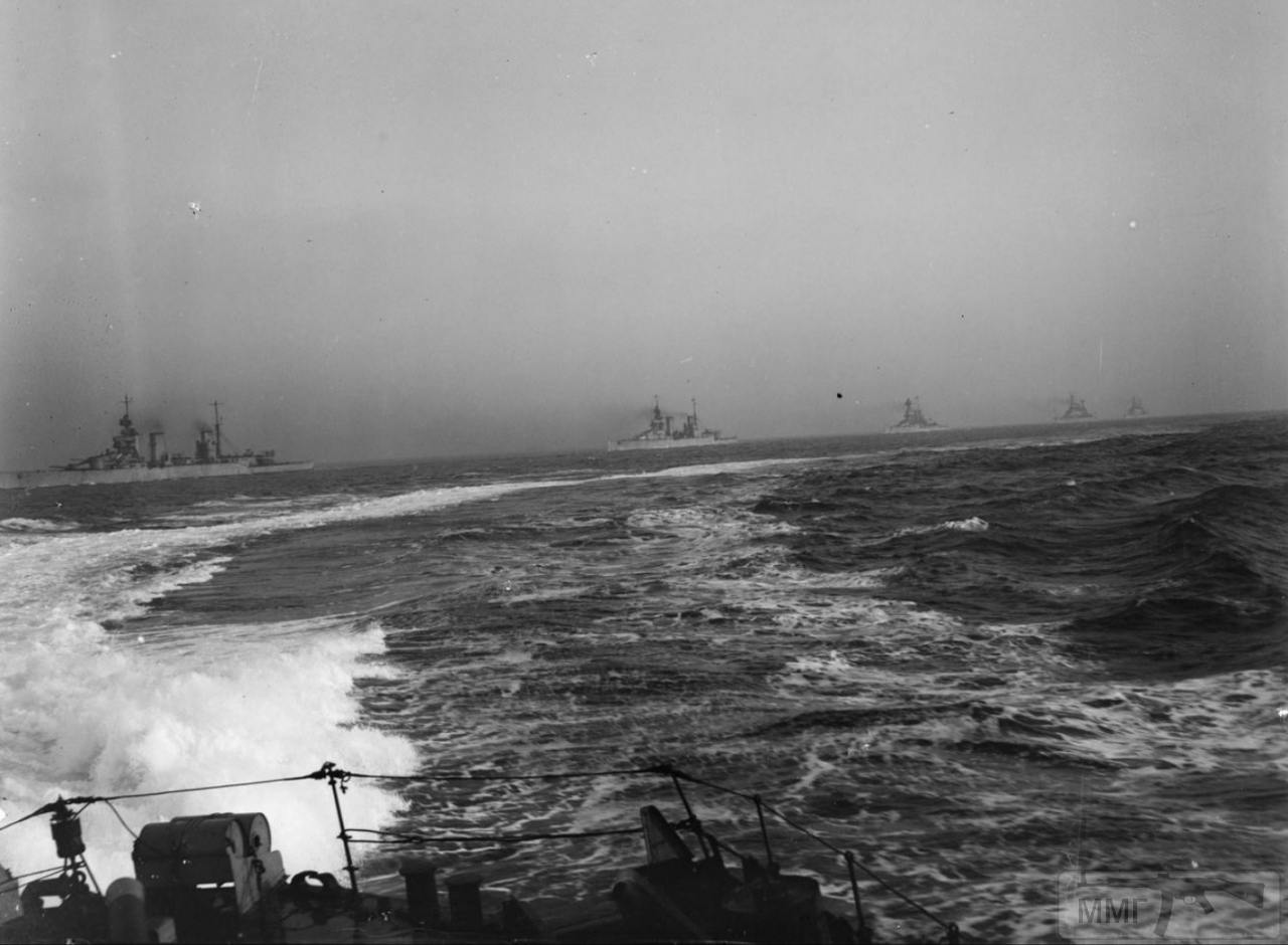 37664 - HMS Lion, HMS Princess Royal, HMS Tiger...