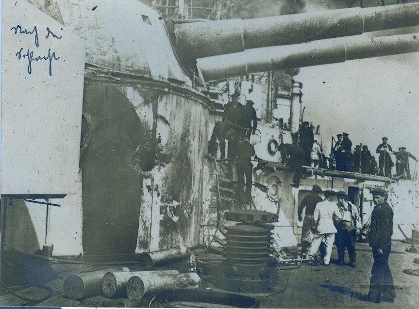 3908 - Battlecruiser SMS Seydlitz of the Imperial German Navy after the Battle of Jutland