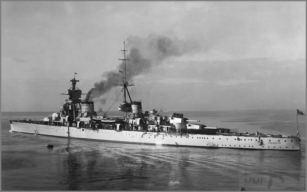 4004 - Italian heavy cruiser Trieste