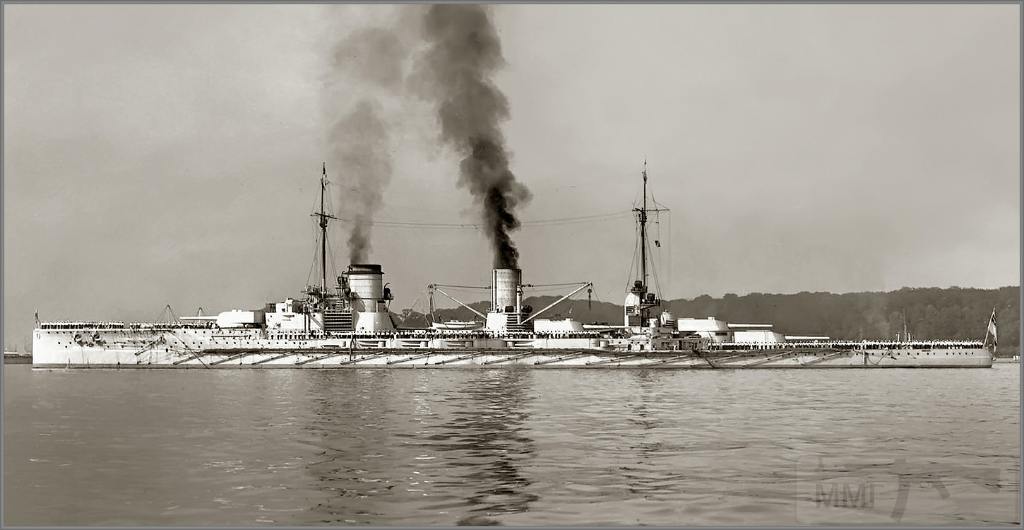 4054 - German battlecruiser SMS Seydlitz in Kiel Bight