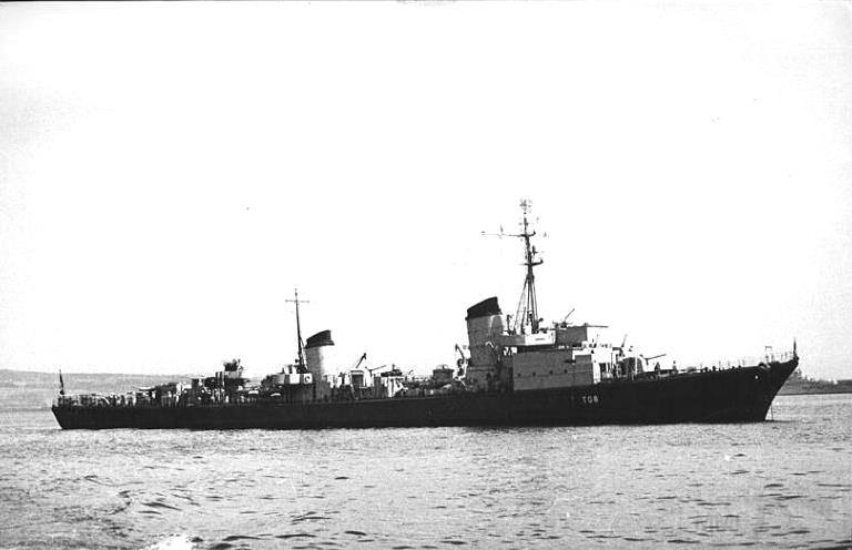 4099 - ex-German destroyer T28 in 1949