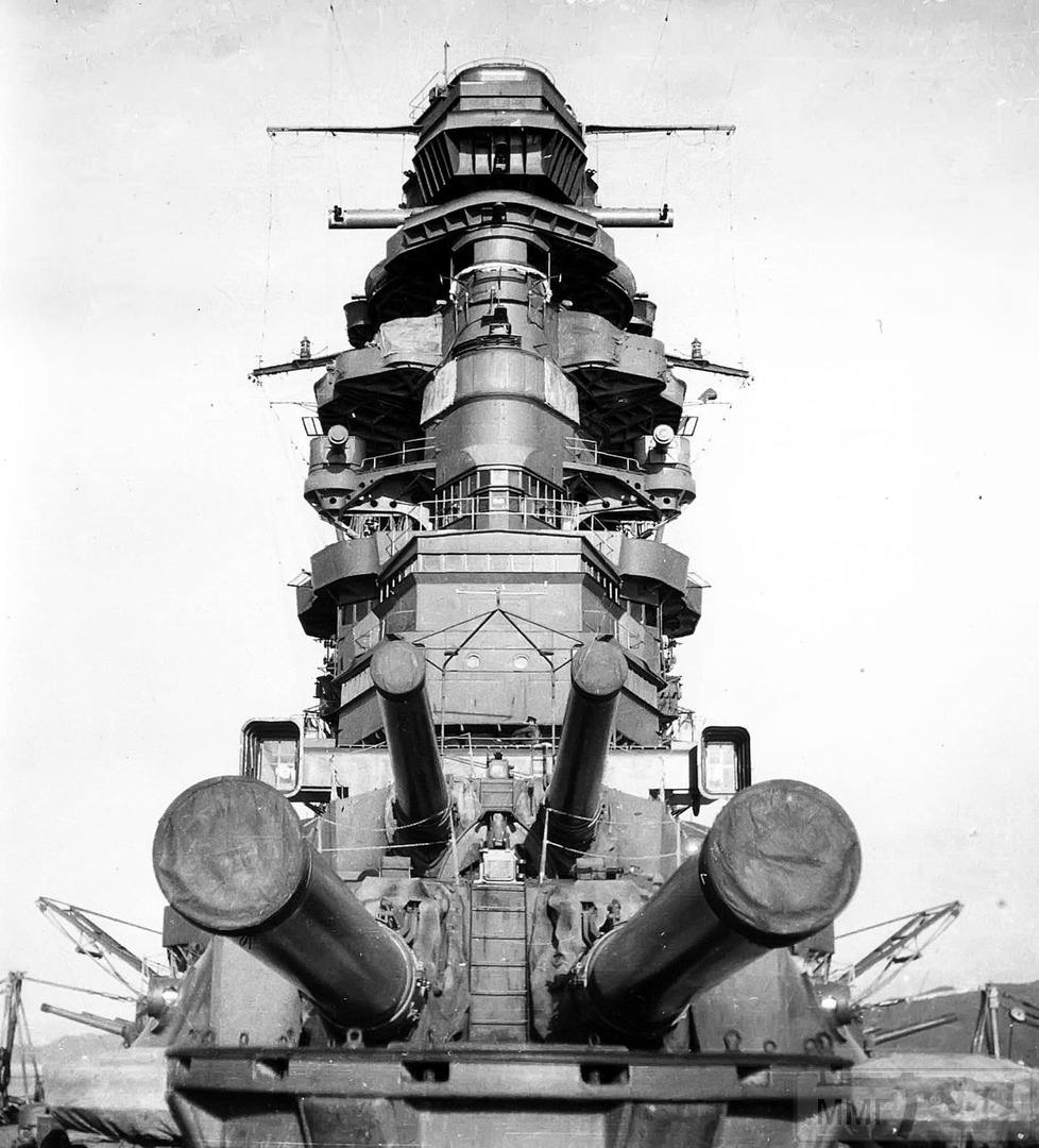 43488 - Линкор IJN Nagato в Куре, 1942 г.