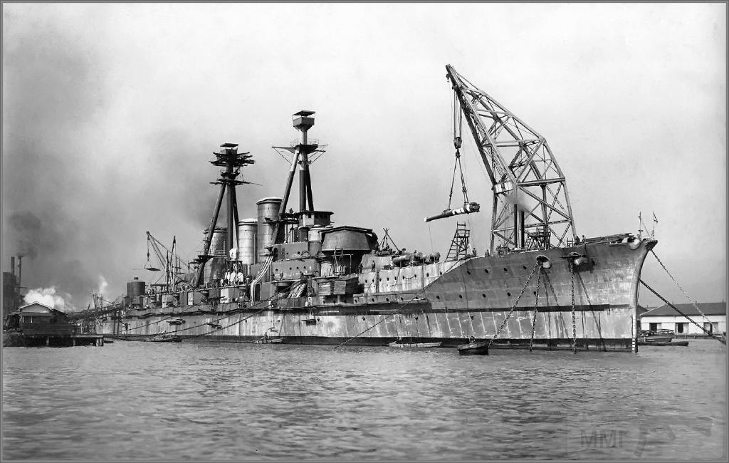 4379 - Imperial Japanese Navy battlecruiser Haruna under construction