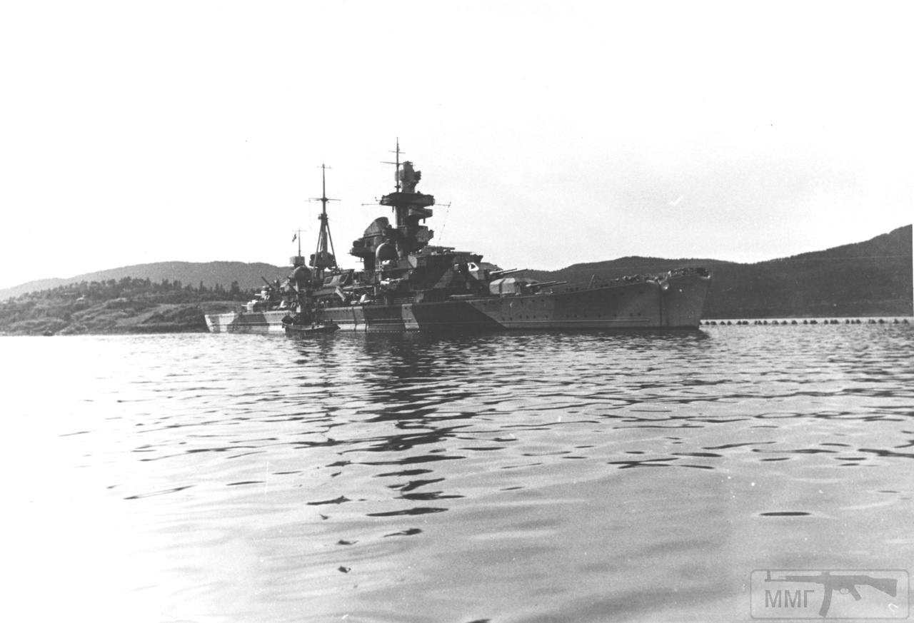 44492 - Тяжелый крейсер Admiral Hipper в Норвегии.