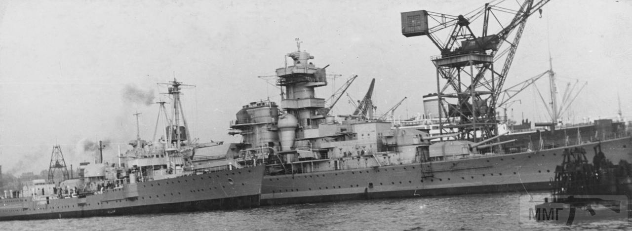 44960 - Тяжелый крейсер Admiral Hipper в достройке на верфи Blohm & Voss, лето 1939 г.