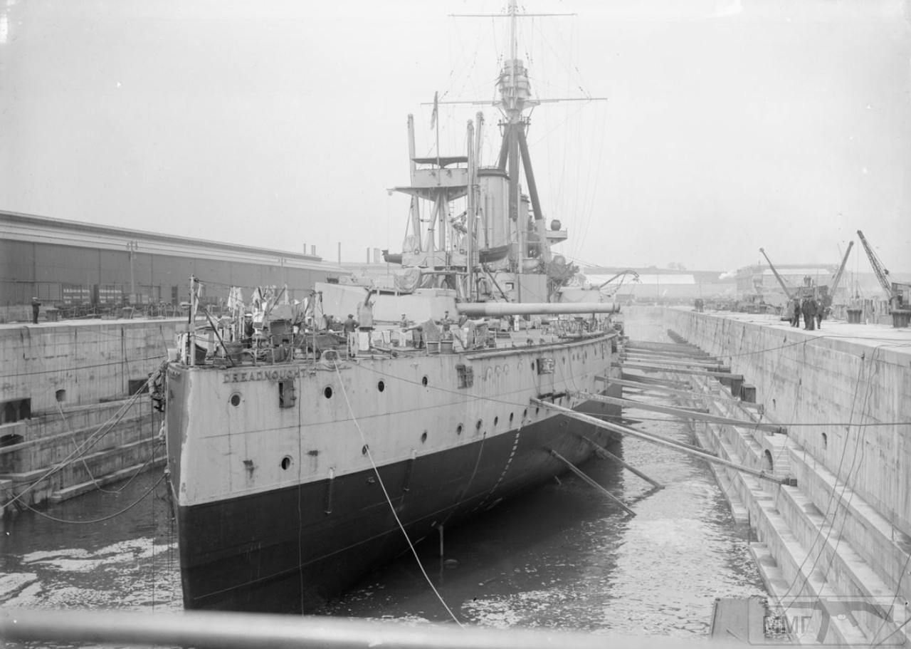 45718 - HMS Dreadnought