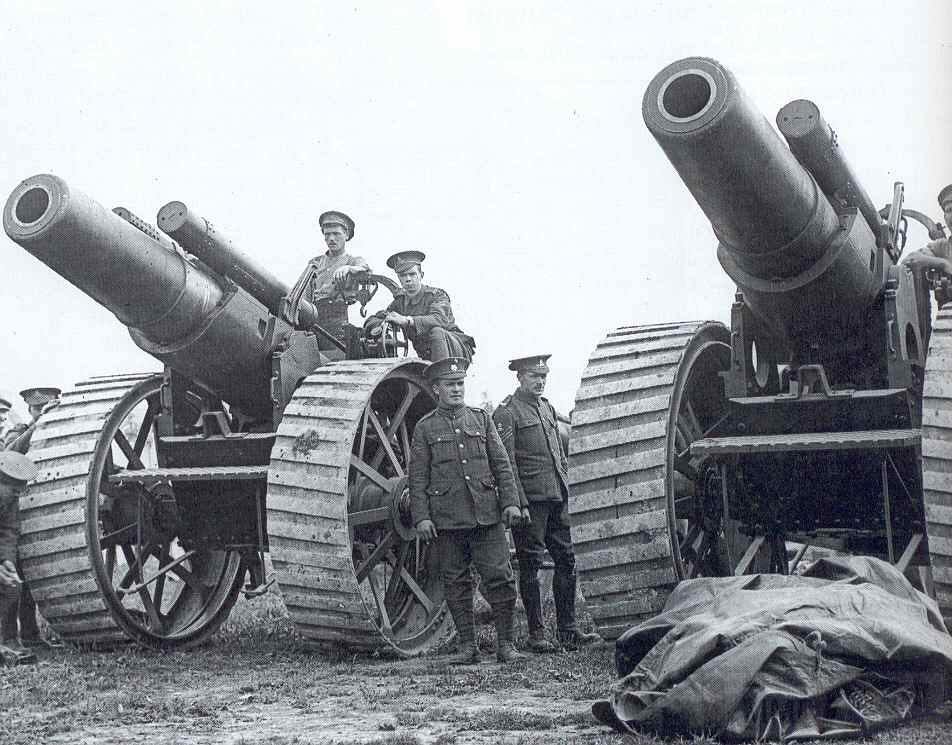 5524 - 8 inches (204 mm) heavy guns in battery on the Somme in 1916