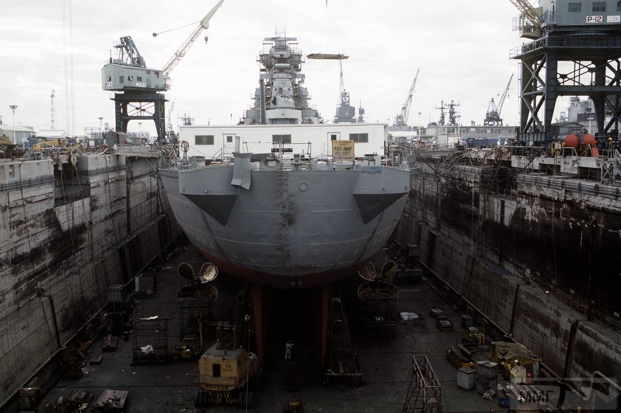 56520 - USS New Jersey (BB-62)