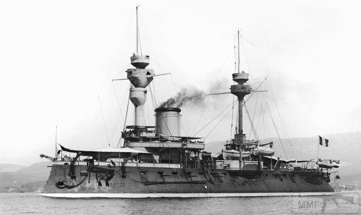 76352