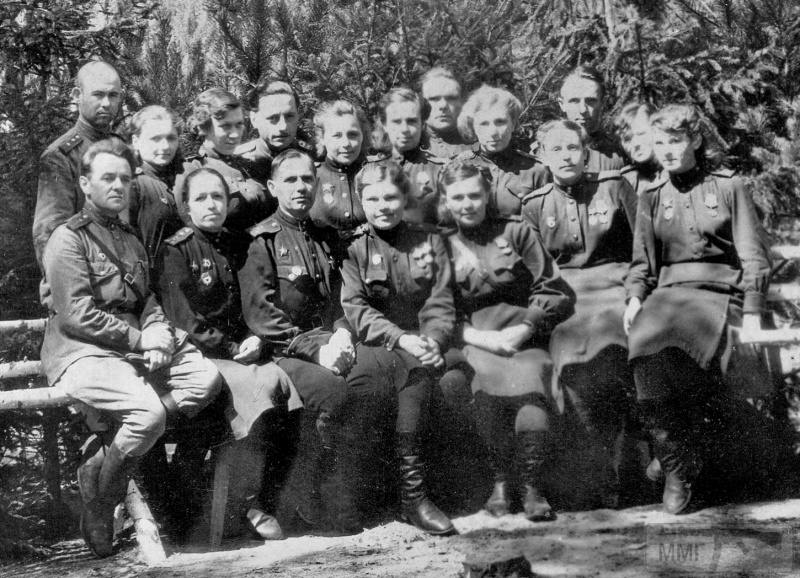 70835 - Женщины на войне.