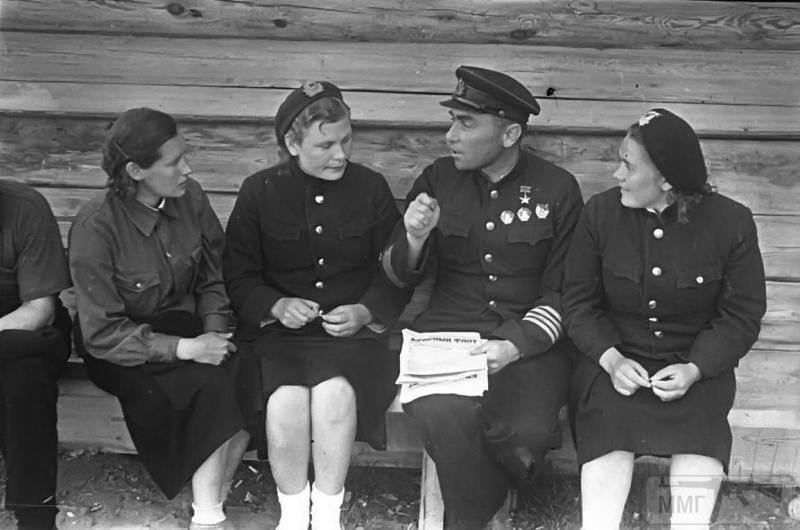 75761 - Женщины на войне.