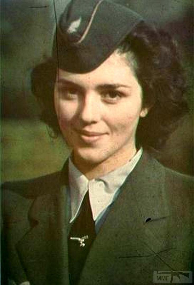84857 - Женщины на войне.