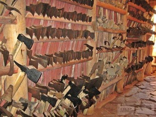 86479 - Топори бойові і не тільки.
