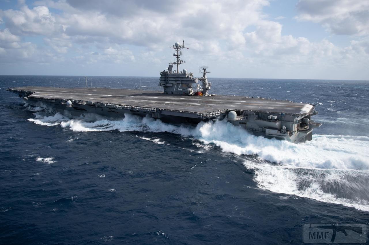 86582 - USS John C. Stennis (CVN-74)