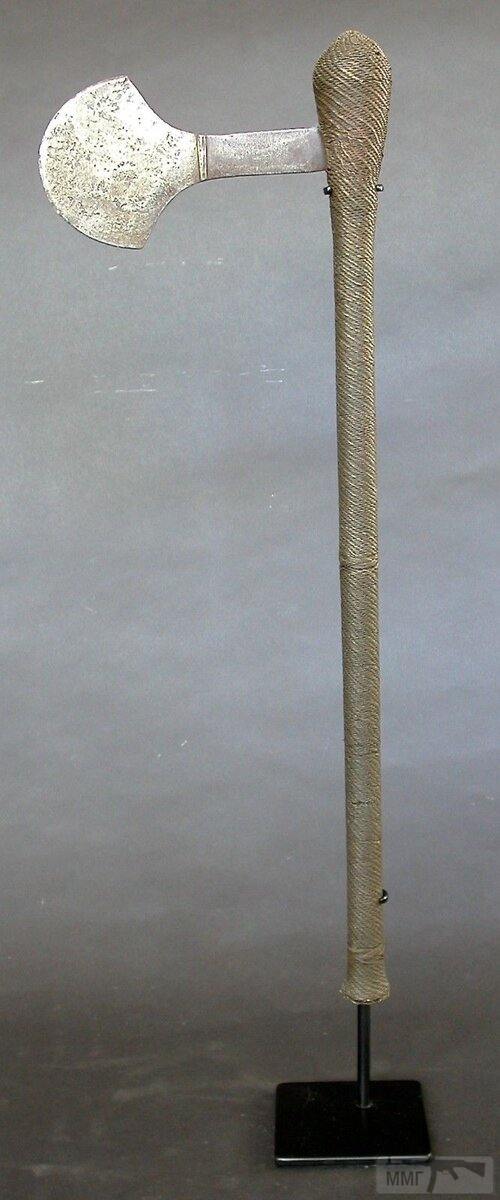 114935